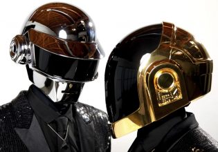 Daft Punk: Αποκαλύψεις για τη διάλυση του εμβληματικού ντουέτου της ηλεκτρονικής μουσικής