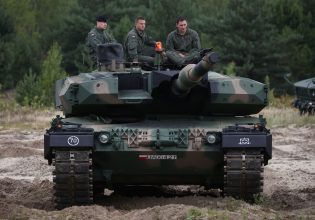 Μέχρι 10.000 στρατιώτες στέλνει η Πολωνία στα σύνορα με Λευκορωσία
