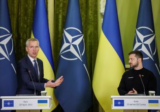 Στόλτενμπεργκ: Η Ουκρανία και μόνο θα αποφασίσει για ειρηνευτικές συνομιλίες και αποδεκτή λύση