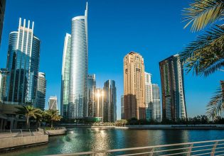 Ντουμπάι: Εκτινάσσονται κατά 50% οι τιμές των πολυτελών κατοικιών