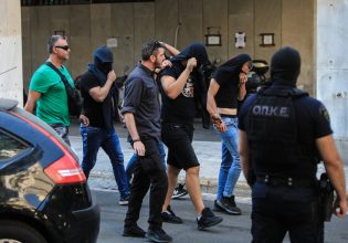 Νέα Φιλαδέλφεια: «Έλεγαν ότι δεν ήταν στην Αθήνα» – Αστυνομικοί περιγράφουν τα πρώτα λόγια των Κροατών χούλιγκαν