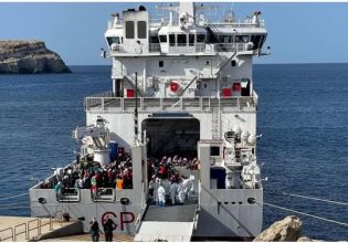 Ναυάγιο στην Λαμπεντούζα: Δύο νεκροί και 57 διασωθέντες από ναυάγια σκαφών με μετανάστες