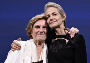 Liliana Cavani: Η 90χρονη σκηνοθέτης είναι η πρώτη γυναίκα που παίρνει Χρυσό Λέοντα