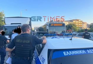 Κινηματογραφική καταδίωξη στη Θεσσαλονίκη: Κλεμμένο ΙΧ μπήκε στο αντίθετο ρεύμα και συγκρούστηκε με λεωφορείο