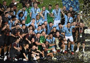 UEFA Super Cup: Η απονομή του τροπαίου στη Μάντσεστερ Σίτι στο «Γ. Καραϊσκάκης»