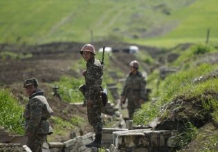 Τέσσερις στρατιώτες της Αρμενίας σκοτώθηκαν και τρεις του Αζερμπαϊτζάν τραυματίστηκαν σε νέες εχθροπραξίες στα σύνορα