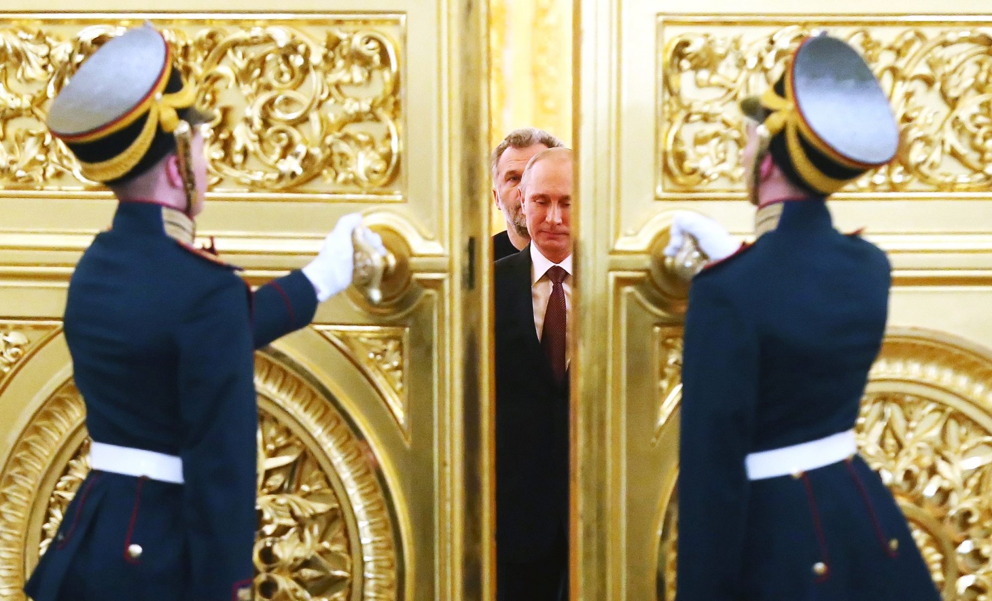 Τι αποκαλύπτει πρώην φρουρός του παλατιού του Πούτιν - «Όλοι ρουφιάνευαν όλους!»