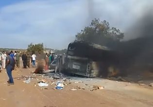 Τραγωδία στη Λιβύη: Σε εξέλιξη οι έρευνες για το τροχαίο της ελληνικής αποστολής με τη συνδρομή της ΕΥΠ