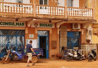 Γουινέα Μπισσάου: Η πρωτεύουσα που έμεινε χωρίς ρεύμα λόγω απλήρωτου λογαριασμού