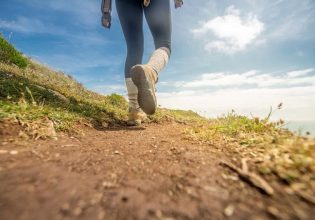 Περπάτημα: Ξεχάστε τα 10.000 βήματα – Πόσα χρειάζονται για μειώσετε τον κίνδυνο πρόωρου θανάτου