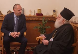 Γιώργος Γεραπετρίτης: Συναντήθηκε με τον Αρχιεπίσκοπο Τιράνων, Δυρραχίου και πάσης Αλβανίας