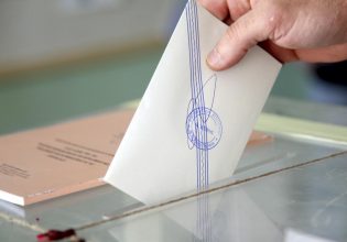 Δημοτικές εκλογές 2023: Άνοιξαν οι κάλπες σε όλη την Ελλάδα