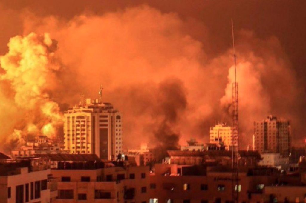 Ισραήλ: «Η Χαμάς απόψε θα νιώσει την οργή μας» λέει ο στρατός – «Σας περιμένουμε» απαντά η Χαμάς