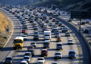 Μένετε κοντά σε μεγάλο δρόμο; Ίσως κινδυνεύετε από άνοια