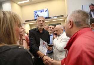Σάρωσε ο Γιάννης Μώραλης – Με 70% παραμένει δήμαρχος Πειραιά