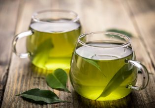 Πράσινο τσάι: Τι θα συμβεί στο σώμα σας αν το πίνετε καθημερινά