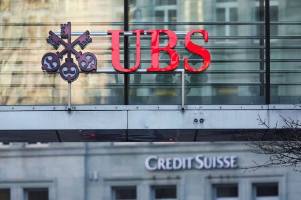 UBS: Τα τρία σενάρια για τη Μέση Ανατολή – Γιατί προτείνει επενδύσεις σε πετρέλαιο