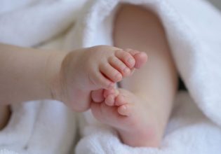 Νέες πληροφορίες για την υπόθεση με τους θανάτους δύο μωρών στην Κάτω Αχαΐα