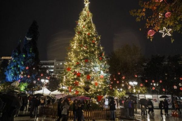 Σύνταγμα: Πότε θα στηθεί το χριστουγεννιάτικο δέντρο