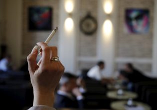 Κάπνισμα: Η Νέα Ζηλανδία αλλάζει γνώμη για την πλήρη απαγόρευση του τσιγάρου