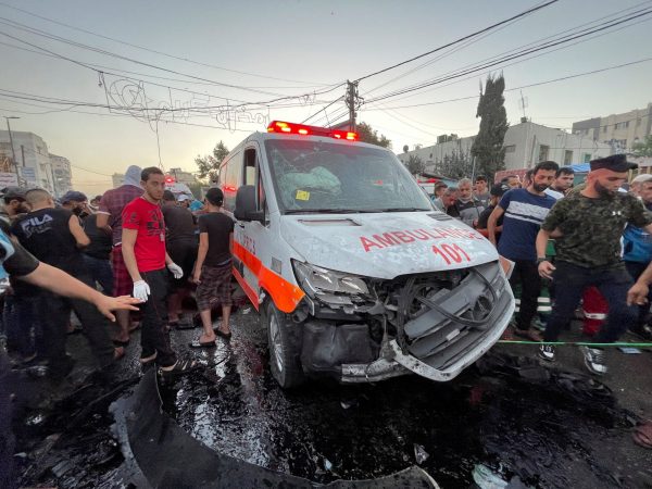 «Δεν έχει μείνει τίποτα άλλο από εμάς να σκοτώσετε» – Βόμβες σε τρια νοσοκομεία