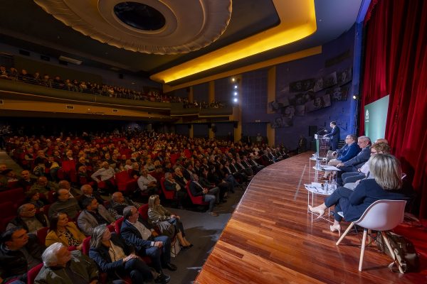 Η ΝΔ διατηρεί παθογένειες και δημιουργεί προβλήματα στο ΕΣΥ, λέει ο Ανδρουλάκης