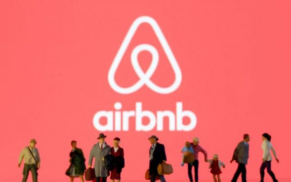 Airbnb: Πώς το φορολογικό νομοσχέδιο επηρεάζει τους μικρούς και μεγάλους ιδιοκτήτες ακινήτων