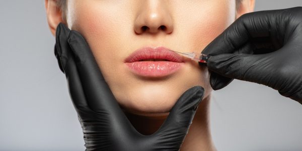 Καμπανάκι για τα botox – Εμπιστευθείτε μόνο γιατρούς, κίνδυνοι παραμορφώσεων