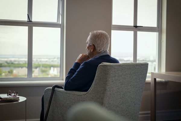 Λύση στη γήρανση του πληθυσμού με μετανάστες