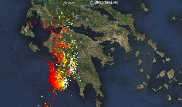 Ισχυρή κεραυνική δραστηριότητα στη δυτική Πελοπόννησο