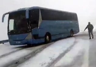 Καϊμακτσαλάν: Σώοι απεγκλωβίστηκαν οι 42 επιβάτες λεωφορείου που αποκλείστηκε στα χιόνια