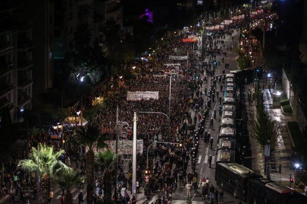 Πολυτεχνείο: Κυκλοφοριακές ρυθμίσεις και κλειστοί δρόμοι