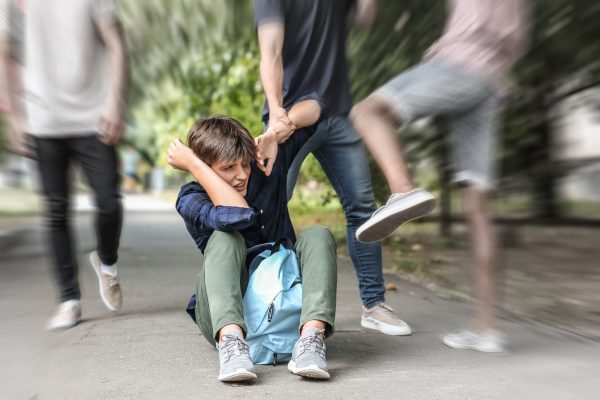 Μαρούσι: Ξυλοκόπησαν, έφτυσαν και βιντεοσκόπησαν 15χρονο συμμαθητή τους