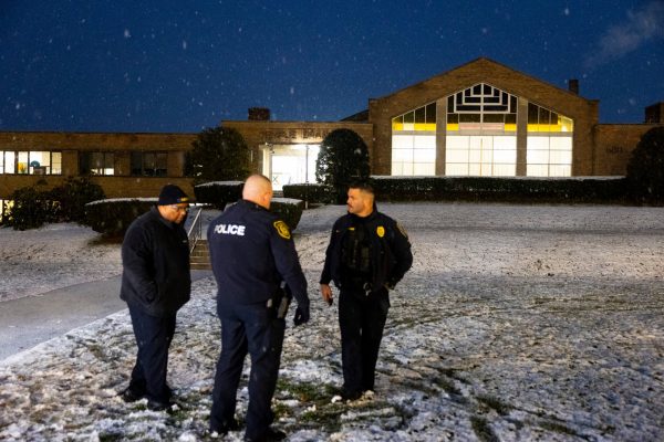 Τρόμος στις ΗΠΑ – Άγνωστος άνοιξε πυρ έξω από συναγωγή στη Νέα Υόρκη