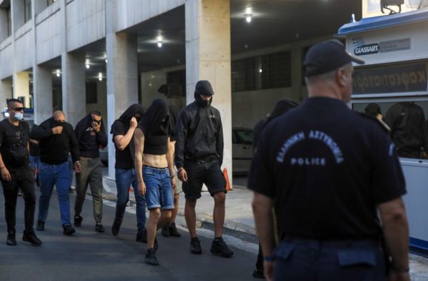 Βολές ΣΥΡΙΖΑ για την αποφυλάκιση των Κροατών χούλιγκαν – «Αποτυχημένη διαχείριση»