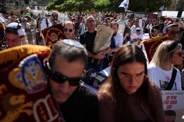 Ισραήλ: Οι πολίτες φαίνεται να τάσσονται υπέρ της επανέναρξης των επιχειρήσεων στη Γάζα