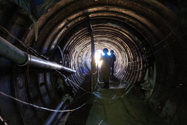 Πόλεμος Ισραήλ – Χαμάς: Οι IDF ανακάλυψαν «το μεγαλύτερο τούνελ» κάτω από τη Λωρίδα της Γάζας