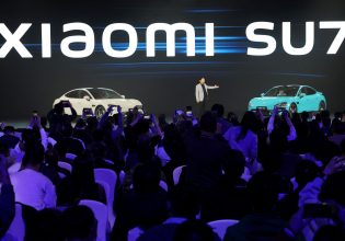 H Xiaomi αποκαλύπτει το πρώτο της ηλεκτρικό αυτοκίνητο