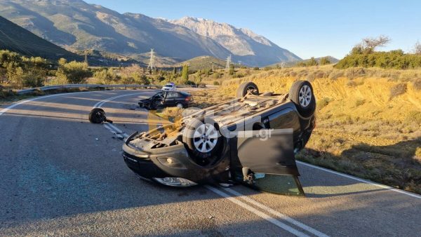 Σοκαριστικό τροχαίο στο Δίστομο – Τέσσερις τραυματίες