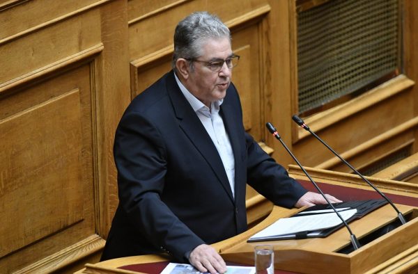 Κουτσούμπας: Αντιλαϊκός και ταξικός ο προϋπολογισμός – Για… Νόμπελ ο Κασσελάκης