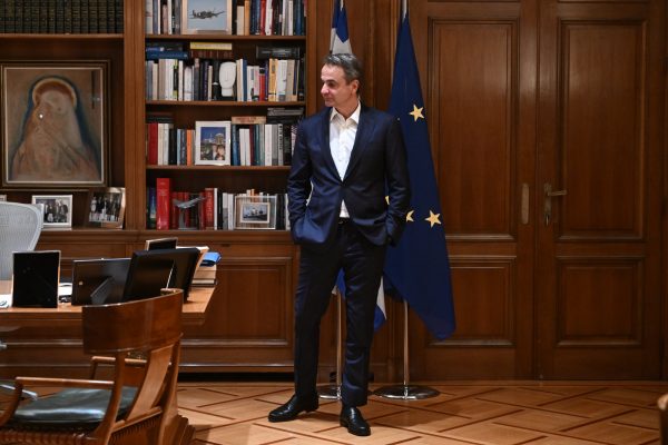 Ένας γάμος που προκαλεί τριβές και στην αντιπολίτευση