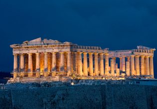 ΥΠΠΟ: Βάλαμε «πριβέ» ξενάγηση στην Ακρόπολη «γιατί το ζητούσε ο κόσμος» – Αντιδρούν οι αρχαιολόγοι