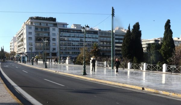 Καιρός: Ανοιξιάτικος ο καιρός έως την Πρωτοχρονιά – Έντονες βροχοπτώσεις μετά