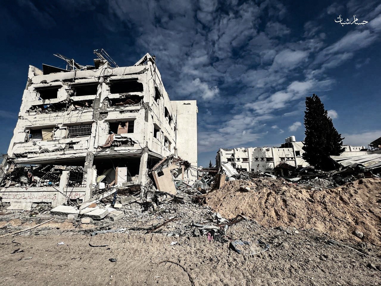 Ισραήλ: Ζυγίζει ενδεχόμενη ανακωχή ενώ οι Παλαιστίνιοι ψάχνουν θύματα στα συντρίμμια της Γάζας