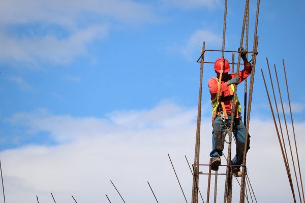 Εργατικό δυστύχημα στη Θεσσαλονίκη: «Δεν τηρήθηκαν τα μέτρα επειδή κοστίζουν στην εταιρεία» λέει το συνδικάτο