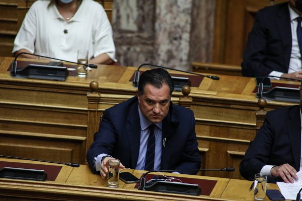 Καυγάς Γιαννούλη – Γεωργιάδη περί υιοθέτησης ακροδεξιάς ατζέντας – «Μπορώ ποτέ να τσακωθώ με τον Σαμαρά;»