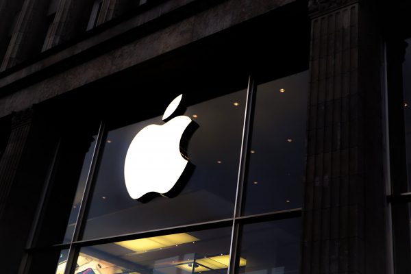 Zαλίζουν τα νούμερα: Η αξία της Apple είναι μεγαλύτερη από ολόκληρo το Χρηματιστήριο του Λονδίνου