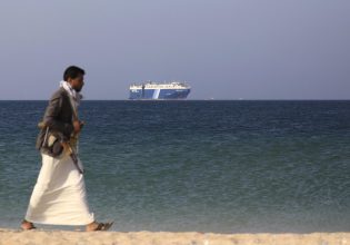 Καζάνι που βράζει η Ερυθρά Θάλασσα – Νέες επιθέσεις των Χούθι σε πλοία