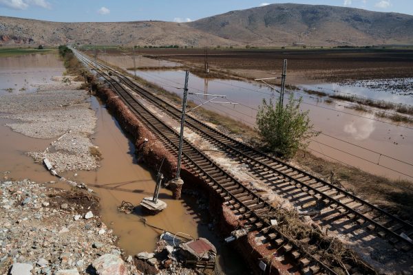 Σιδηροδρομικό δίκτυο: Αποκαθίσταται η σύνδεση Αθηνών – Θεσσαλονίκης – Πότε δρομολογούνται τα επιβατικά τρένα