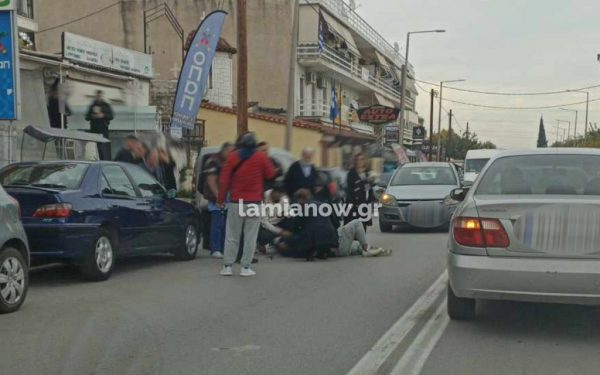 Κάνει αναστροφή και εκσφενδονίζει στον αέρα διερχόμενο ντελιβερά